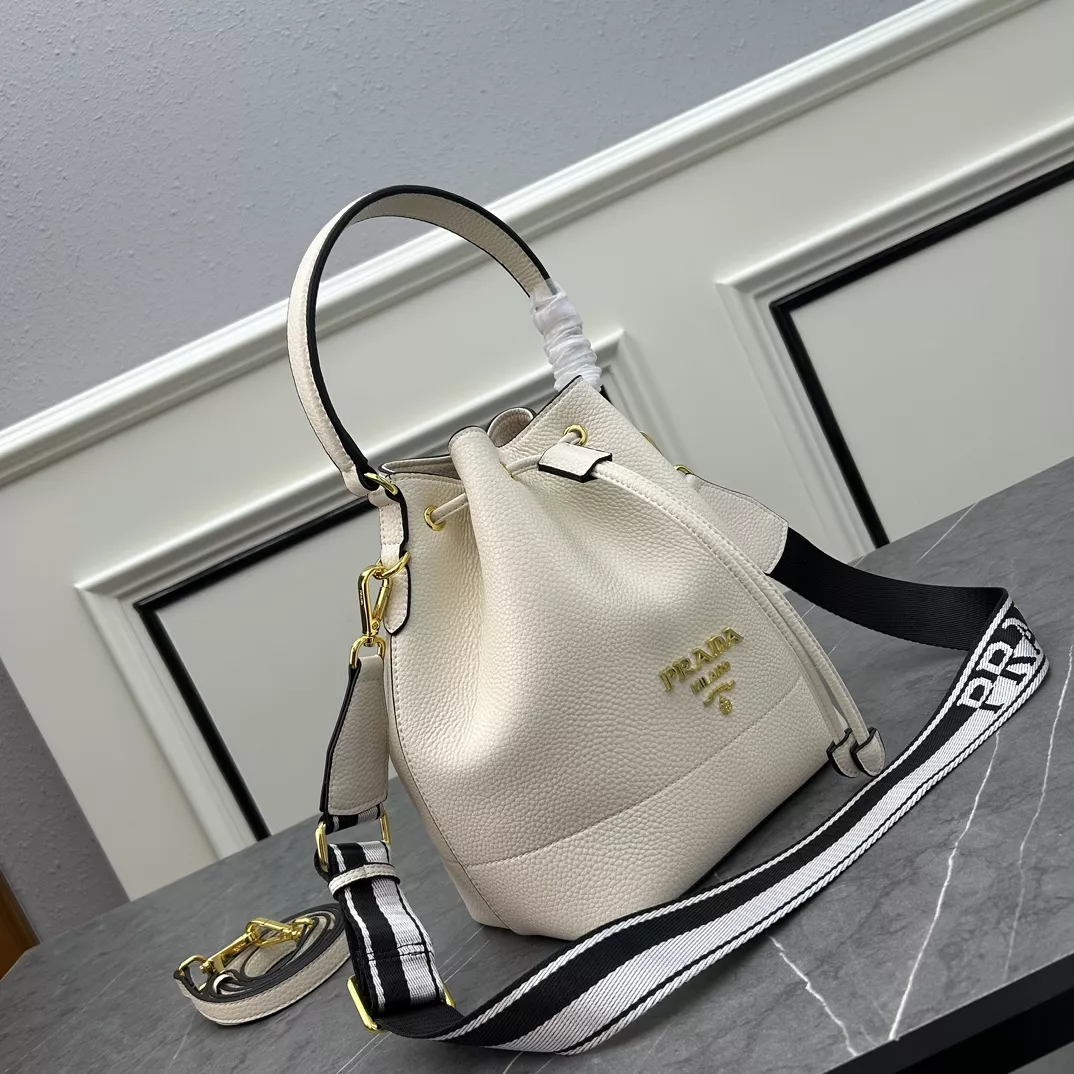 prada aaa qualite sac a main  pour femme s_127b4631